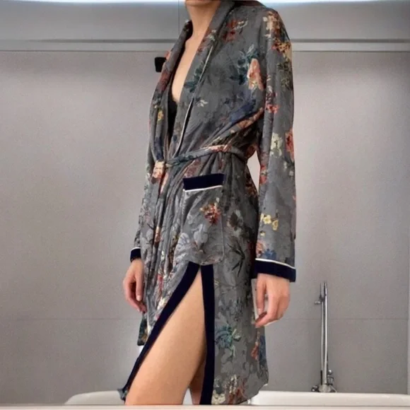 ZARA Floral Jacquard Kimono Robe Kaftan Gray Belted Boho Luxe Lounge Size Small